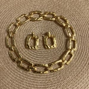 Vintage Women’s Necklace Earring Set